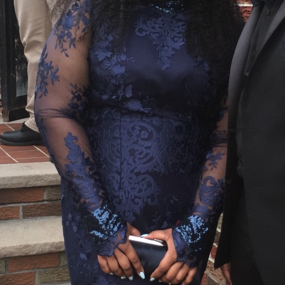 Size 18 Gown - Picture 1 of 4